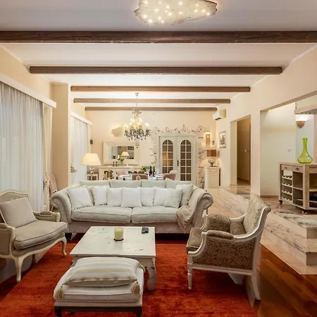 Luxury Znjan Apartment