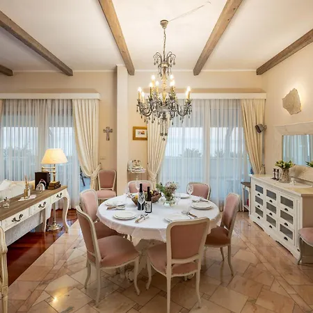 Luxury Znjan *
